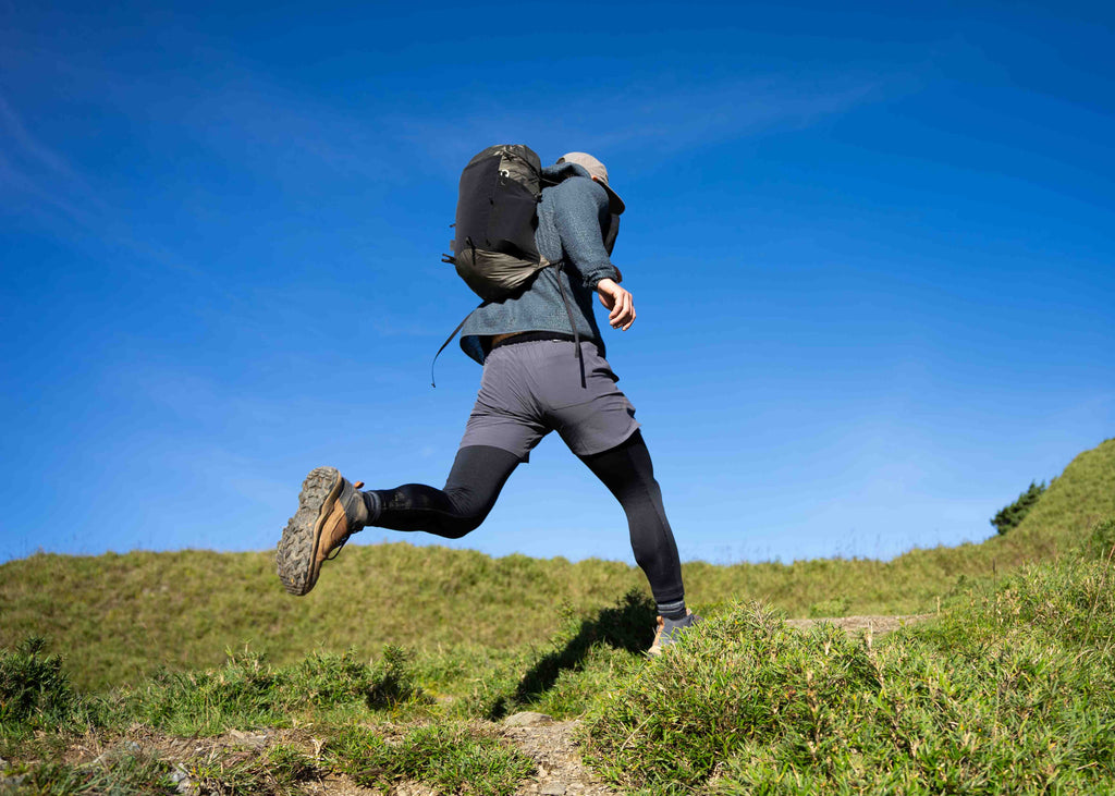 男生 Active Base 搖粒絨緊身褲 - MTN Goat Ultralight