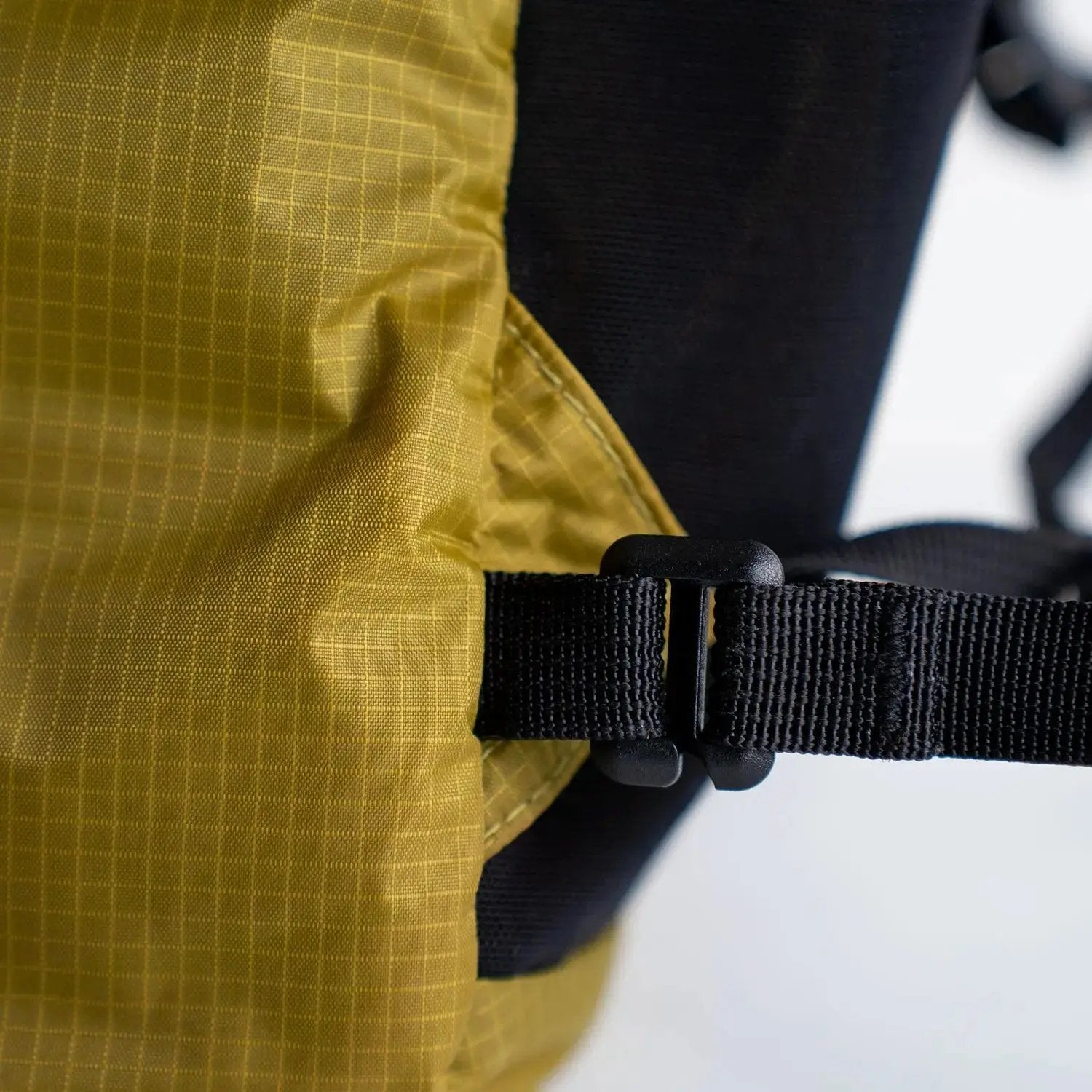 Summit Pack Traveler Hike Right