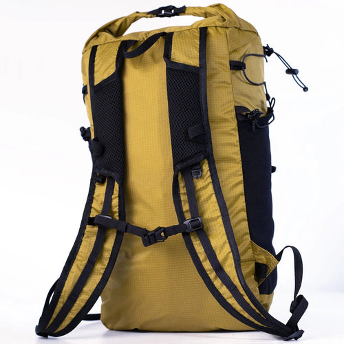 Summit Pack Traveler Hike Right